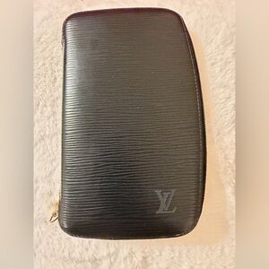 Louis Vuitton 1998 Vintage Black Magnetique Epi Leather Wallet.